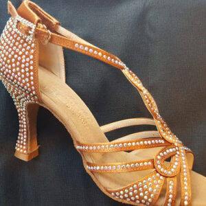 C1008 copper satin tacco 8.5