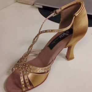 C2801 tacco 7 tan satin